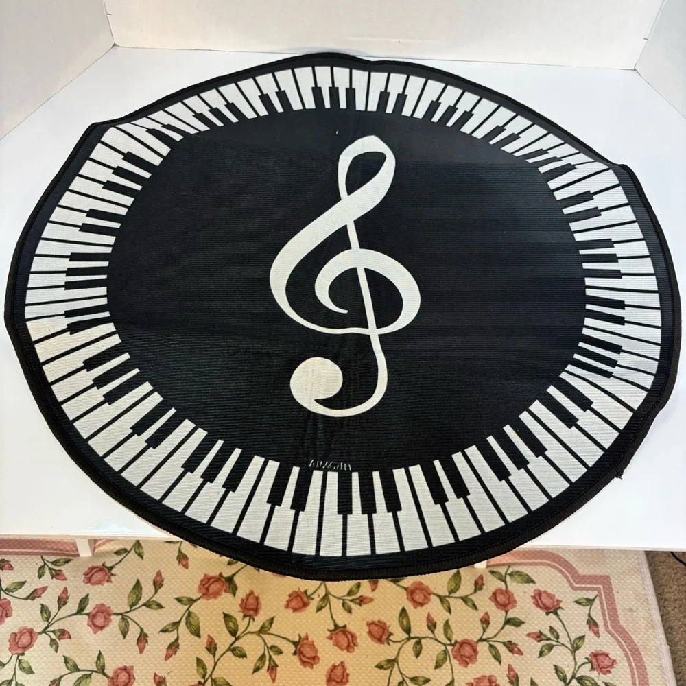 Black and White Piano Key Round Rug